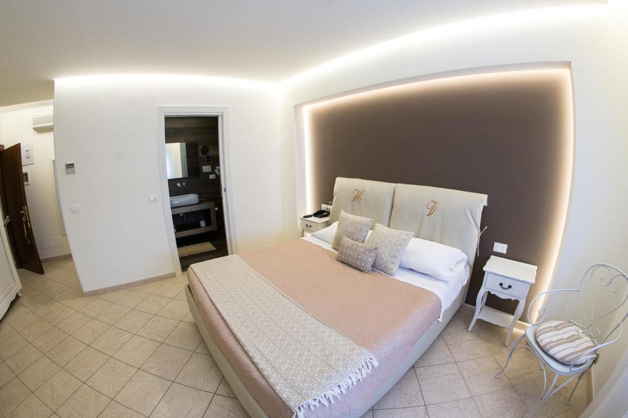 Victoria Hotel Torre Santa Sabina